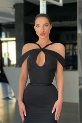 Schwarzes, langes, schulterfreies Neckholder-Meerjungfrauen-Ballkleid